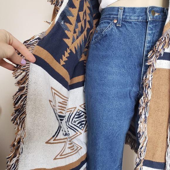 Southwestern Woven Blanket Coat - Picture 13 of 14